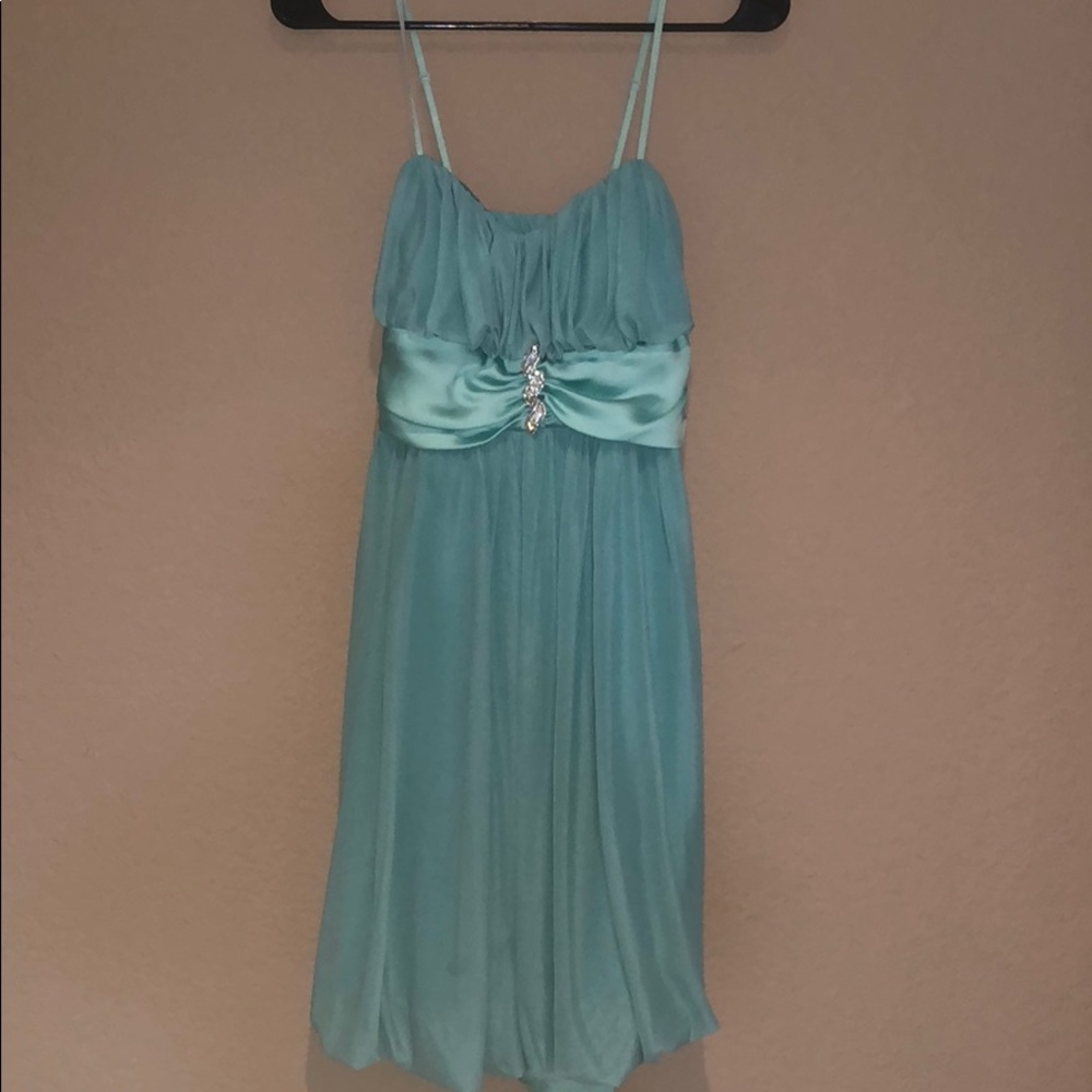 LIGHT TURQUOISE BLUE MINI FORMAL DRESS W/ PENDANT